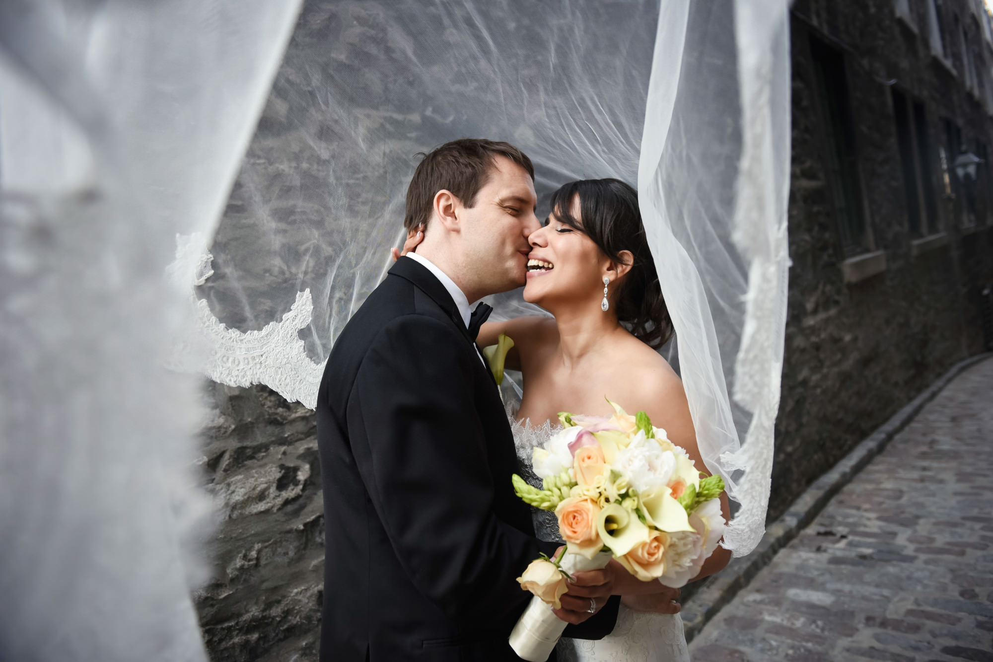 elegant wedding in the old port lavimage wedding photography vera varley cleopatra boudreau 