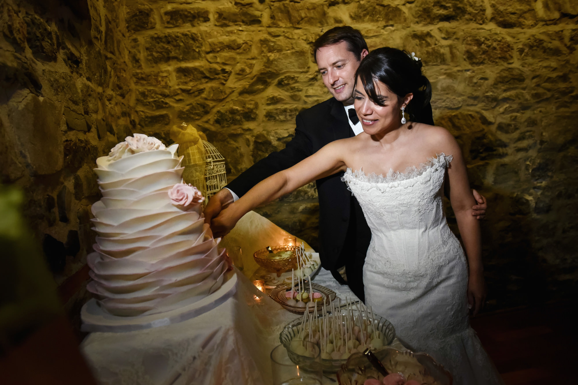 elegant wedding in the old port lavimage wedding photography vera varley cleopatra boudreau 