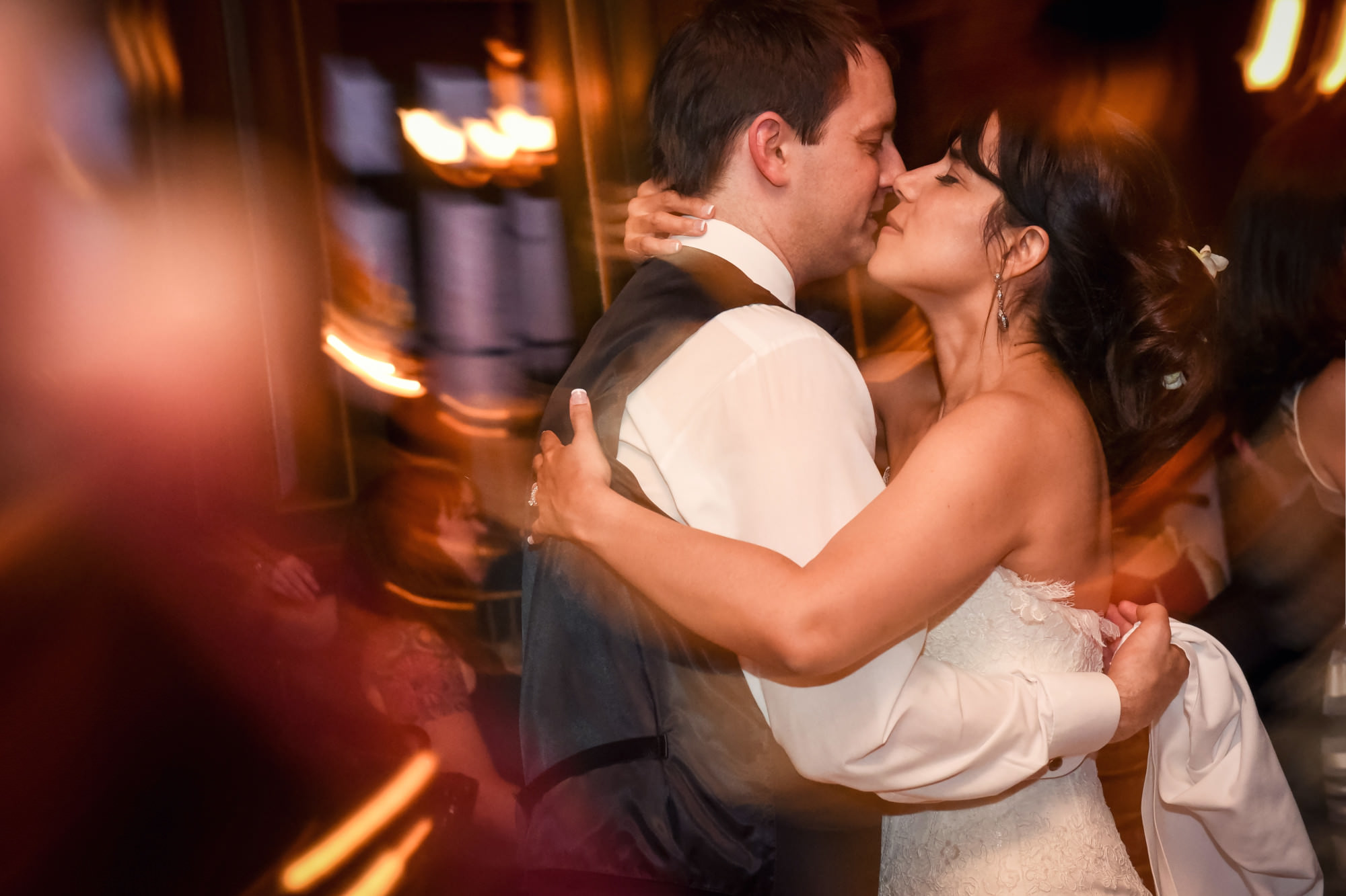 elegant wedding in the old port lavimage wedding photography vera varley cleopatra boudreau 